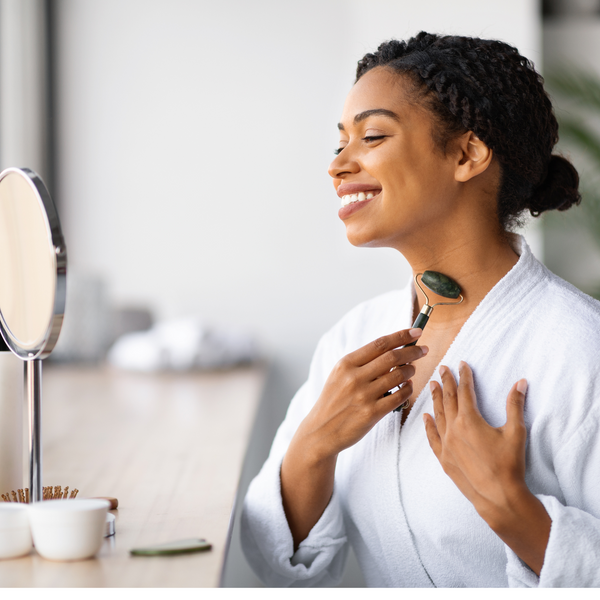 10 Natural Skincare Remedies to Look Younger Today