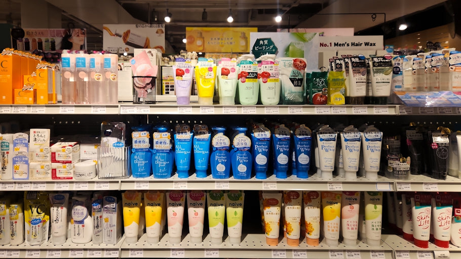 Comparing Organic Hair Products With Harsh Chemicals: The Pros and Cons